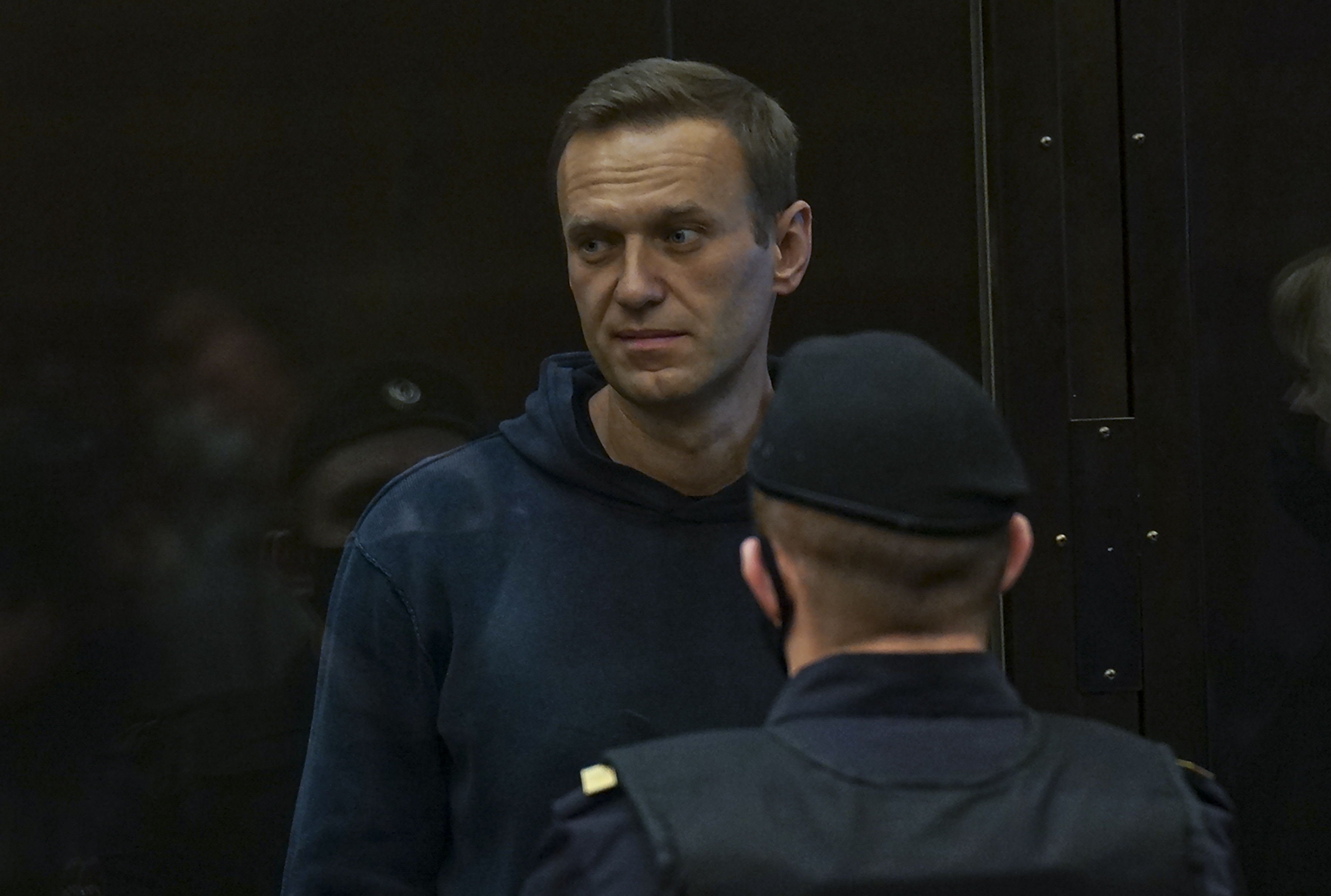 Navaljni suđenje, The Moscow City Court consider the requirement of the Federal Penitentiary Service to replace Navalny's suspended sentence with a real one