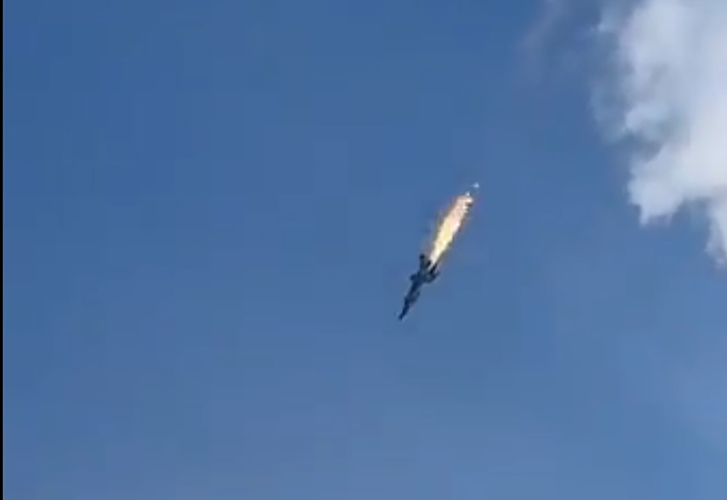 Srušio se vojni avion MiG-31 na severozapadu Rusije. Ruski vojni avion MiG-31 srušio se u Murmanskoj oblasti na severozapadu Rusije, a posada se katapultirala, saopštilo je danas rusko Ministarstvo odbrane.
