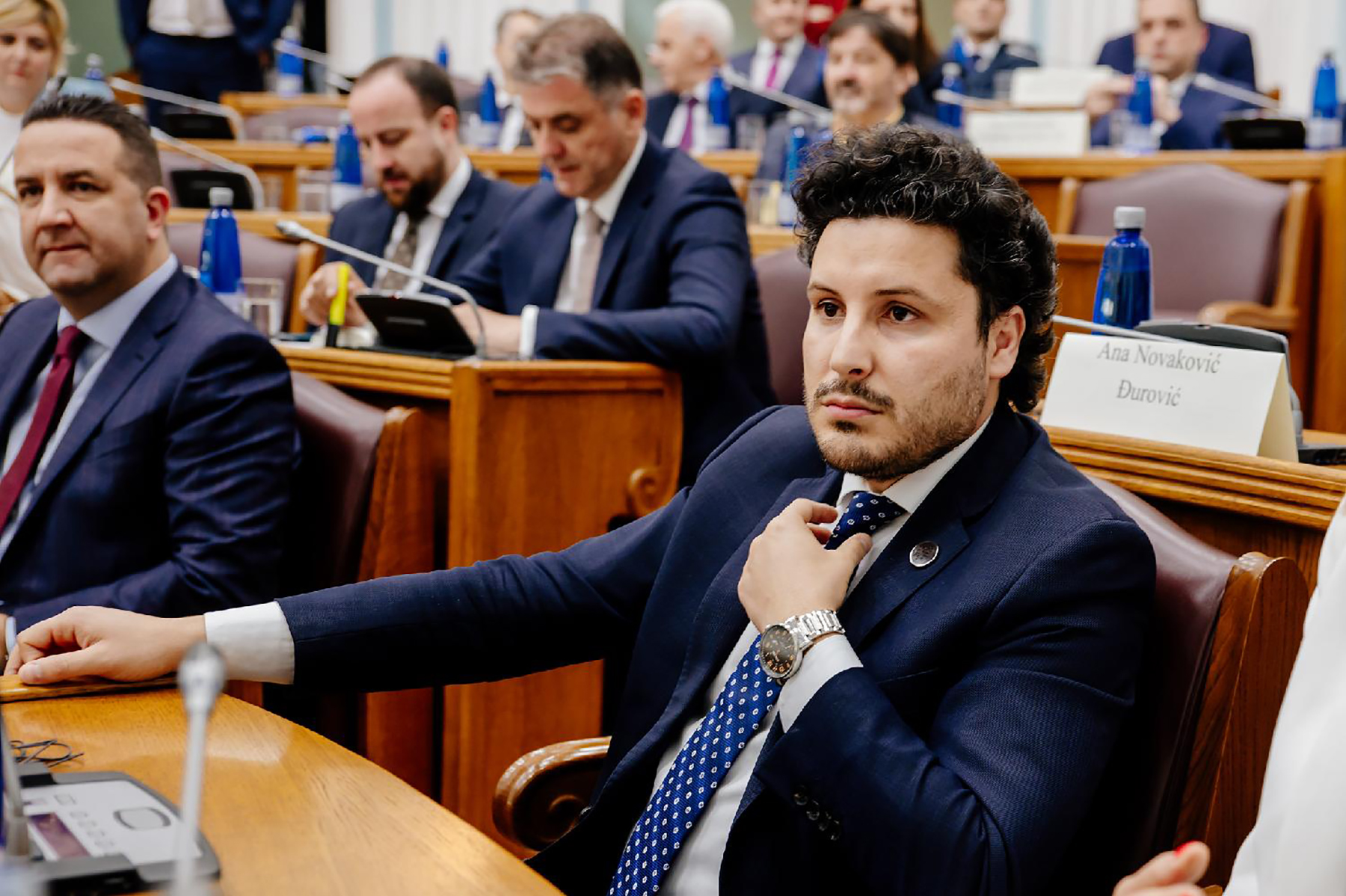 52035896201_0839a3b8e9_o_b