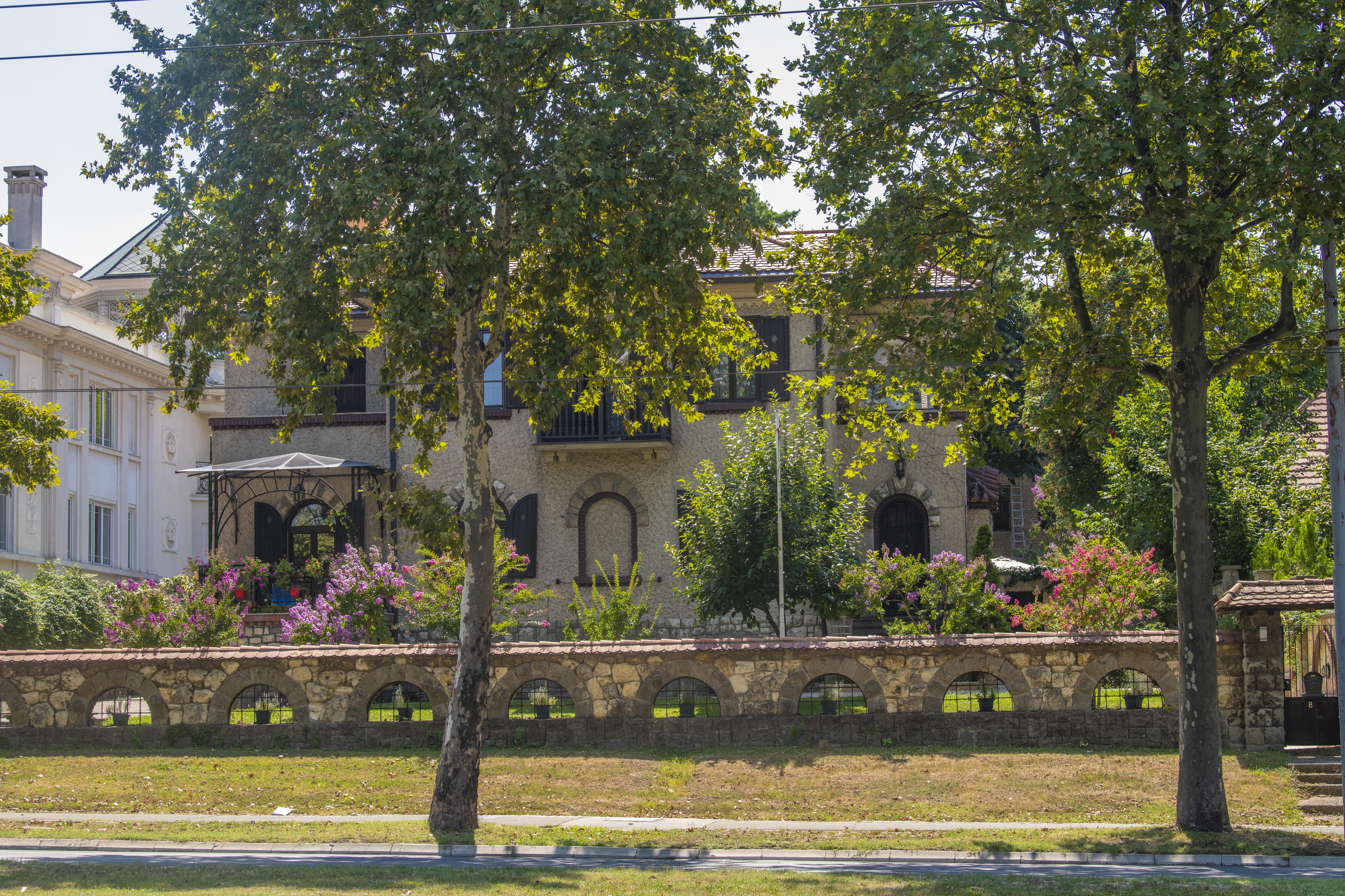 Beograd 03.08.2022. Kuća u kojoj živi pevačica narodne muzika Vera Matović, Dediinje Foto: Dragan Mujan/Nova.rs