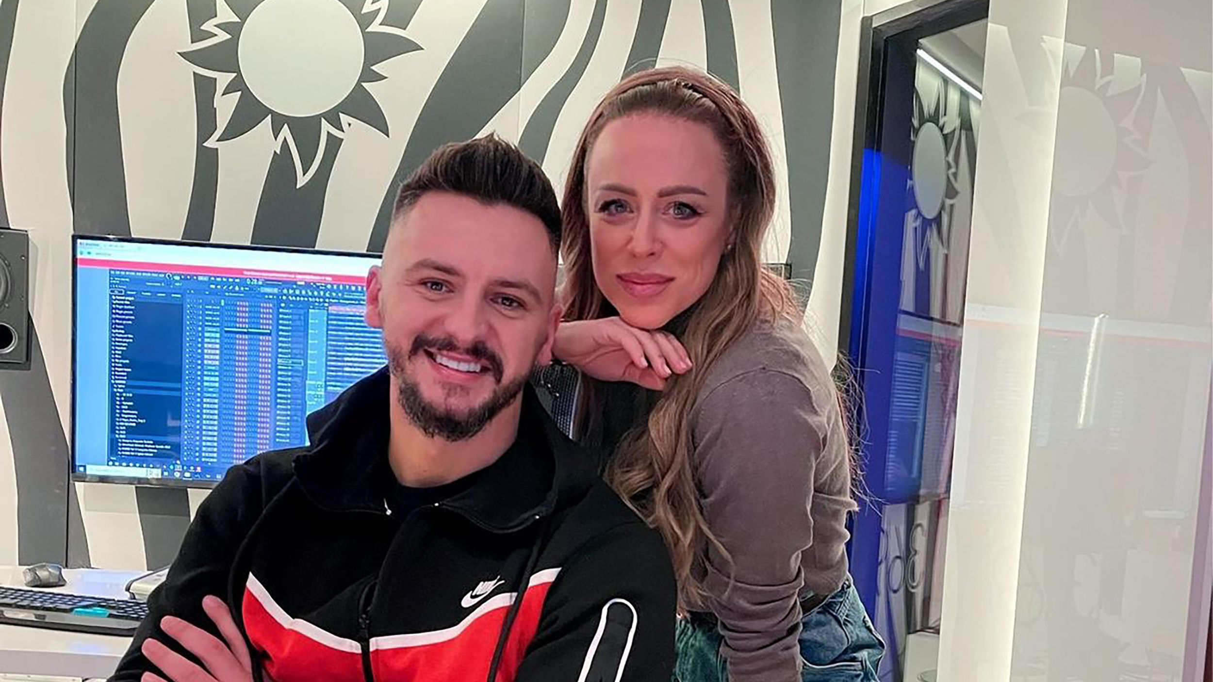 293fbf92-8c99-42a0-b766-bd0875055177 copy