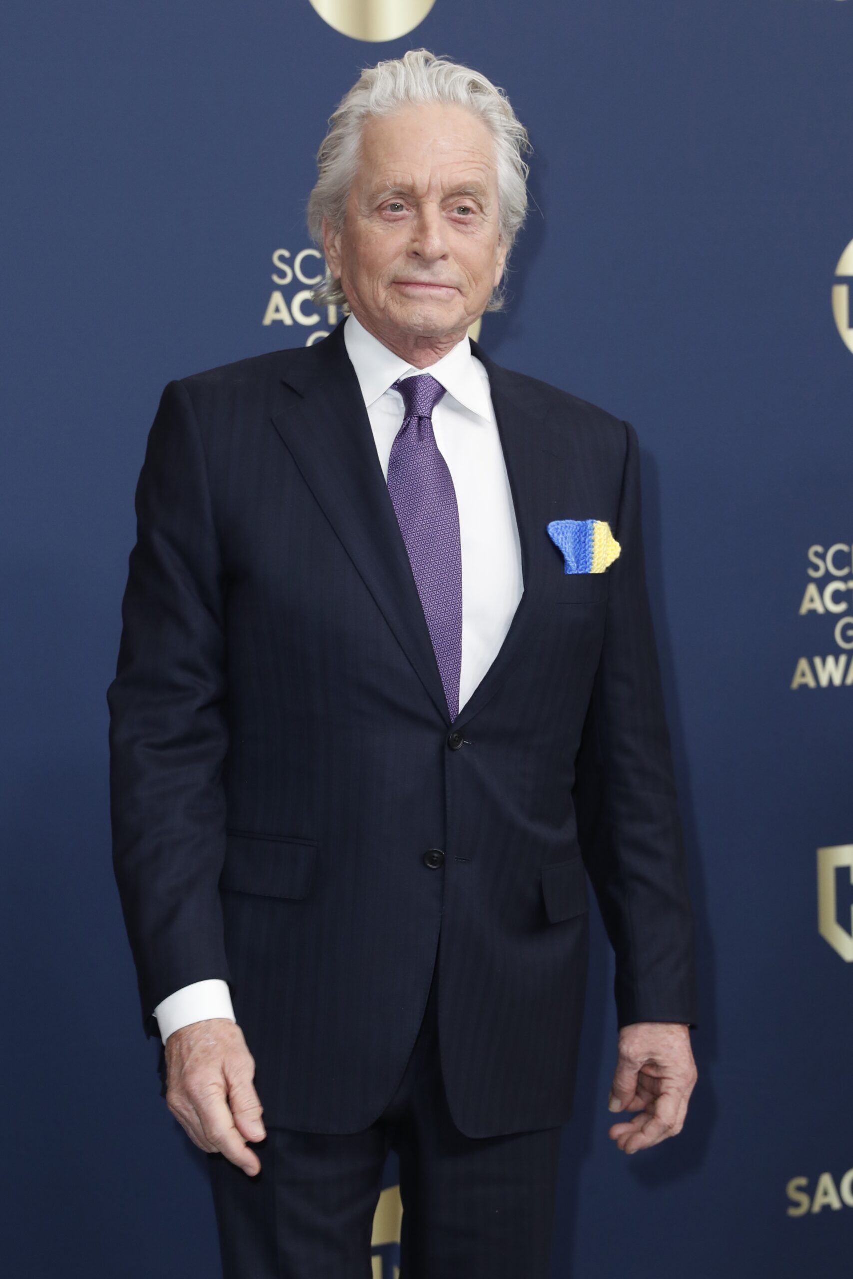 epa09790647 Michael Douglas poses on the red carpet during the 28th Screen Actors Guild Awards at the at the Barker Hangar in Santa Monica, California, USA, 27 February 2022.  EPA-EFE/CAROLINE BREHMAN