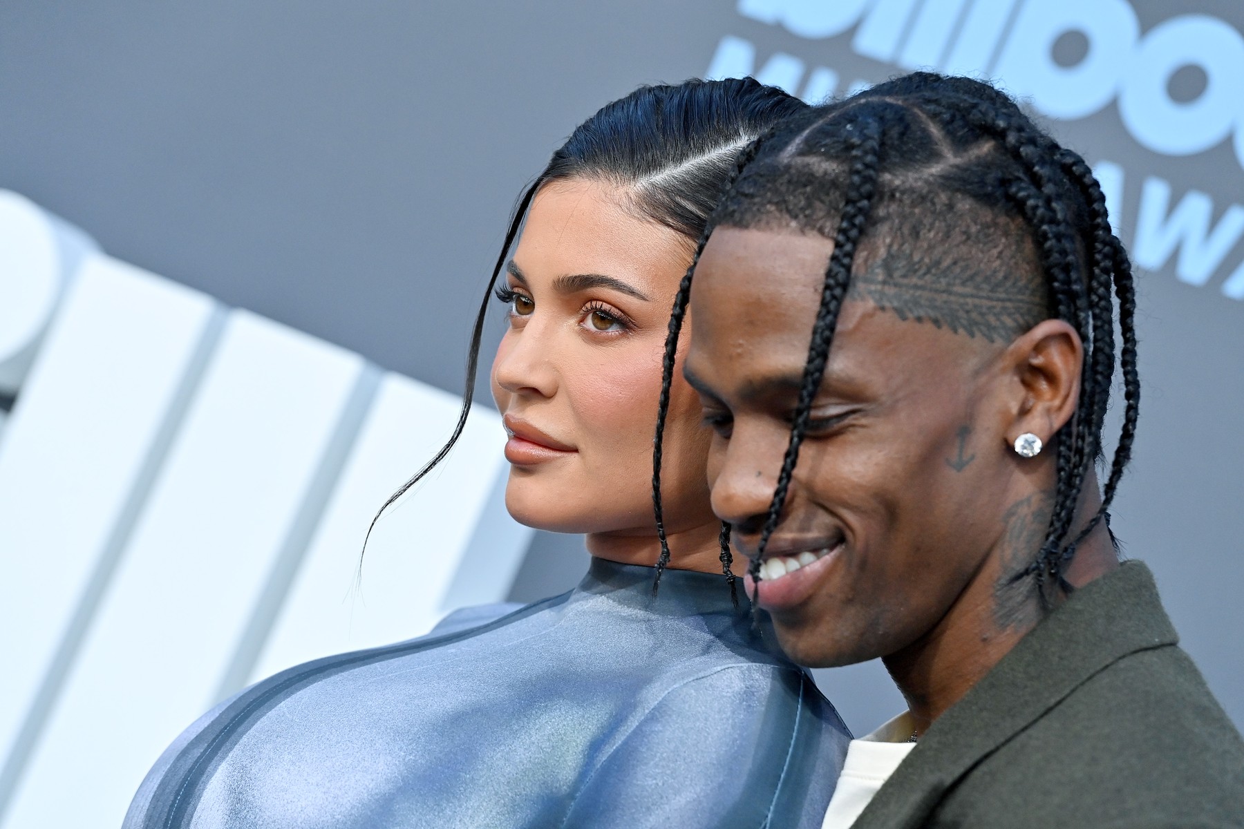 2022 Billboard Music Awards - Red Carpet