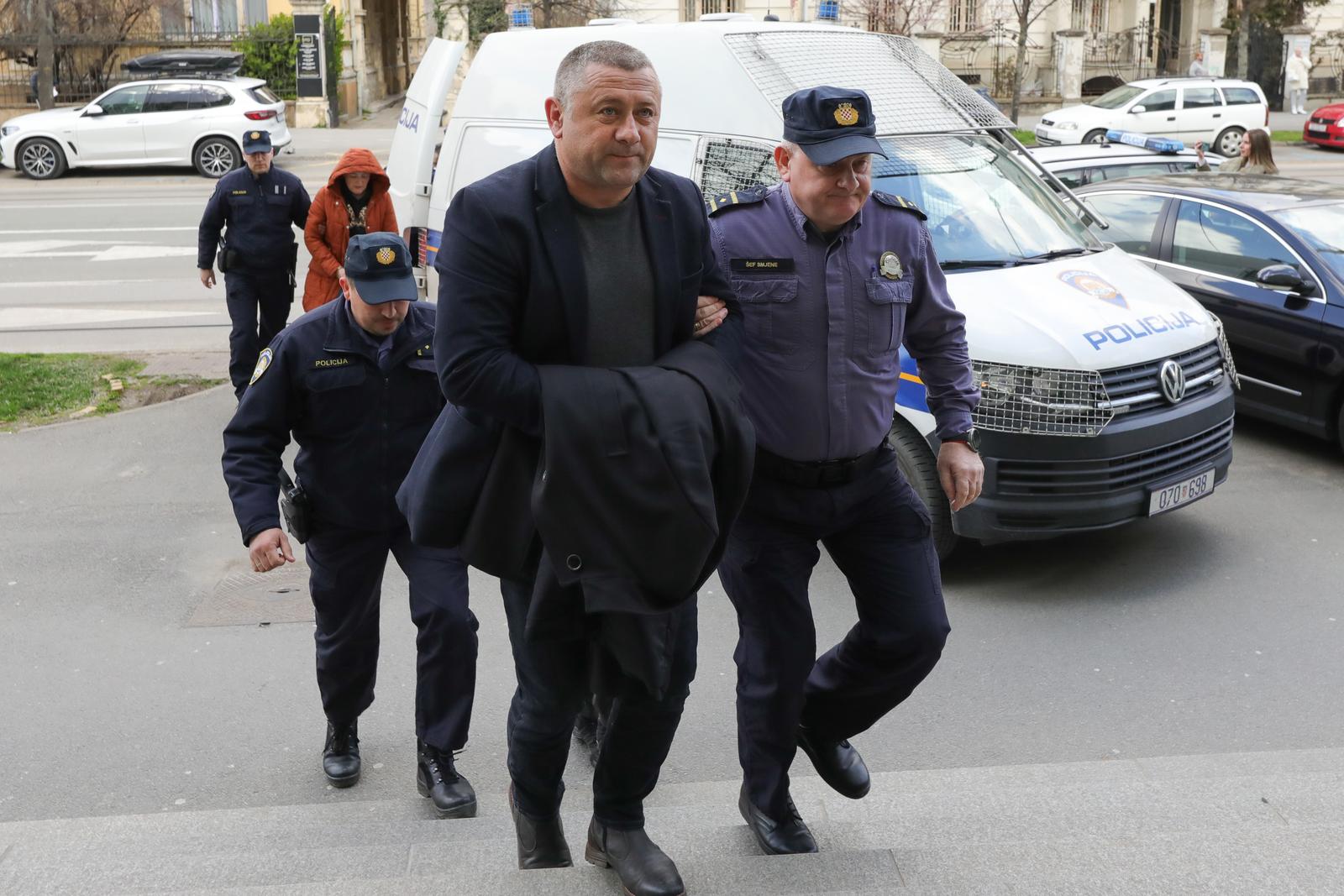 16.03.2023. Osijek - Zupan Damir Dekanic i troje policijskih sluzbenika privedeni su na ispitivanje na Zupanijski sud u Osijeku. Photo: Dubravka Petric/PIXSELL