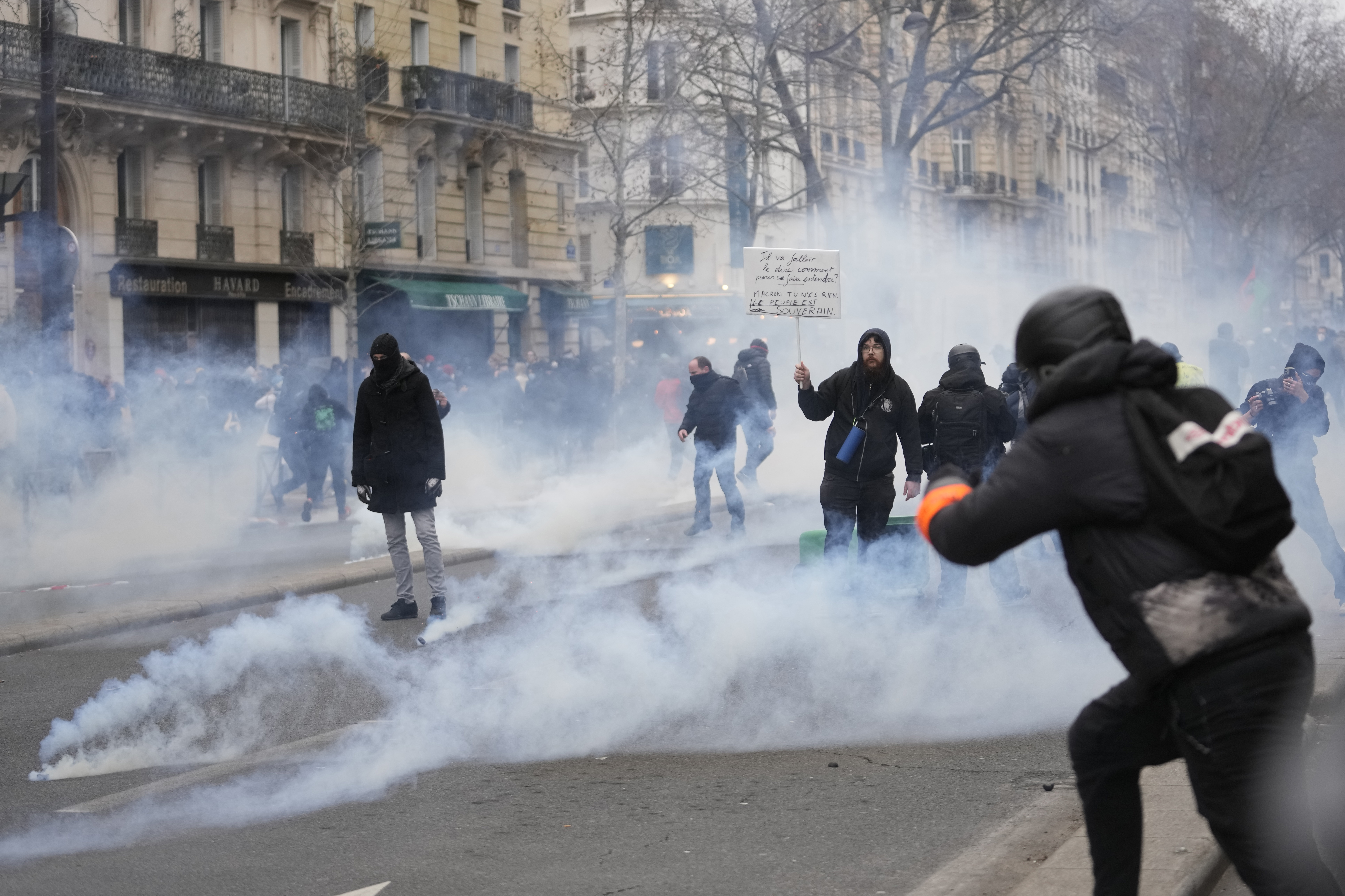 pariz protest France Pension Protests