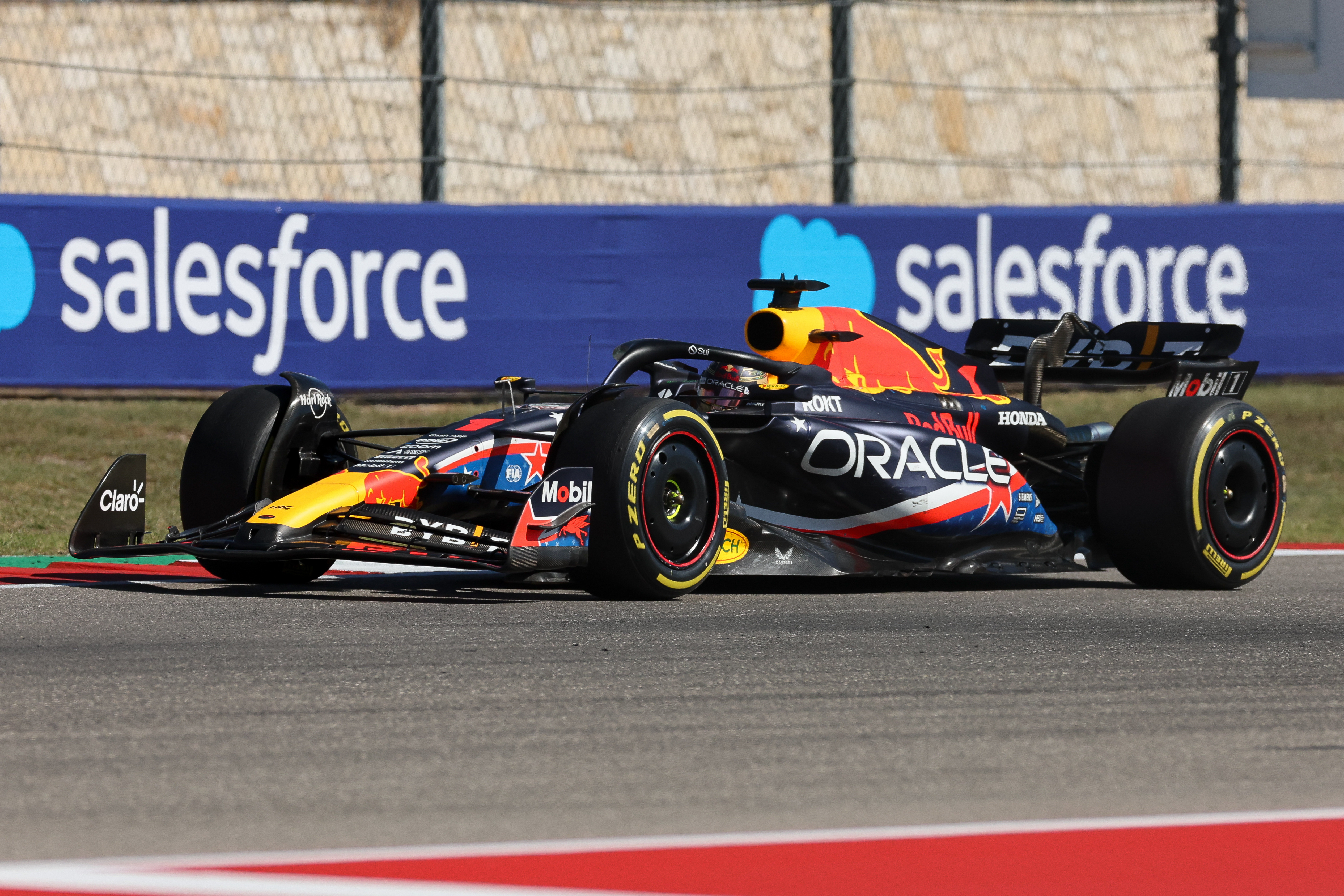 epa10933448 Dutch driver Max Verstappen of Red Bull Racing in action during the 2023 Formula 1 Grand Prix of the United States at the Circuit of the Americas in Austin, USA, 22 October 2023.  EPA-EFE/ADAM DAVIS