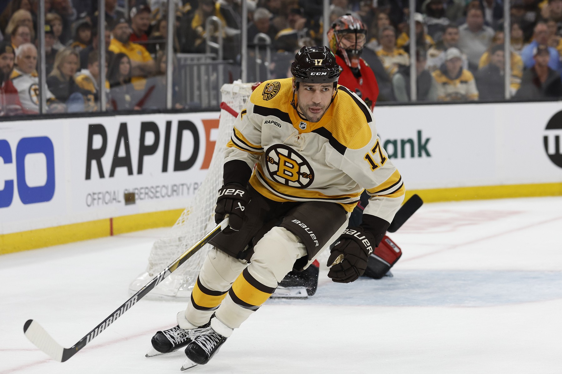 NHL: Chicago Blackhawks at Boston Bruins