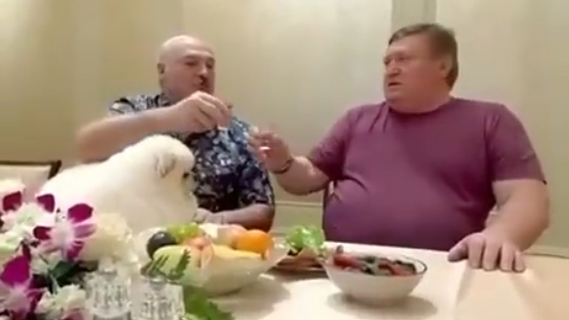 Aleksandar Lukašenko i Sergej Teterin Foto: Printscreen/Twitter/NEXTA/@nexta_tv