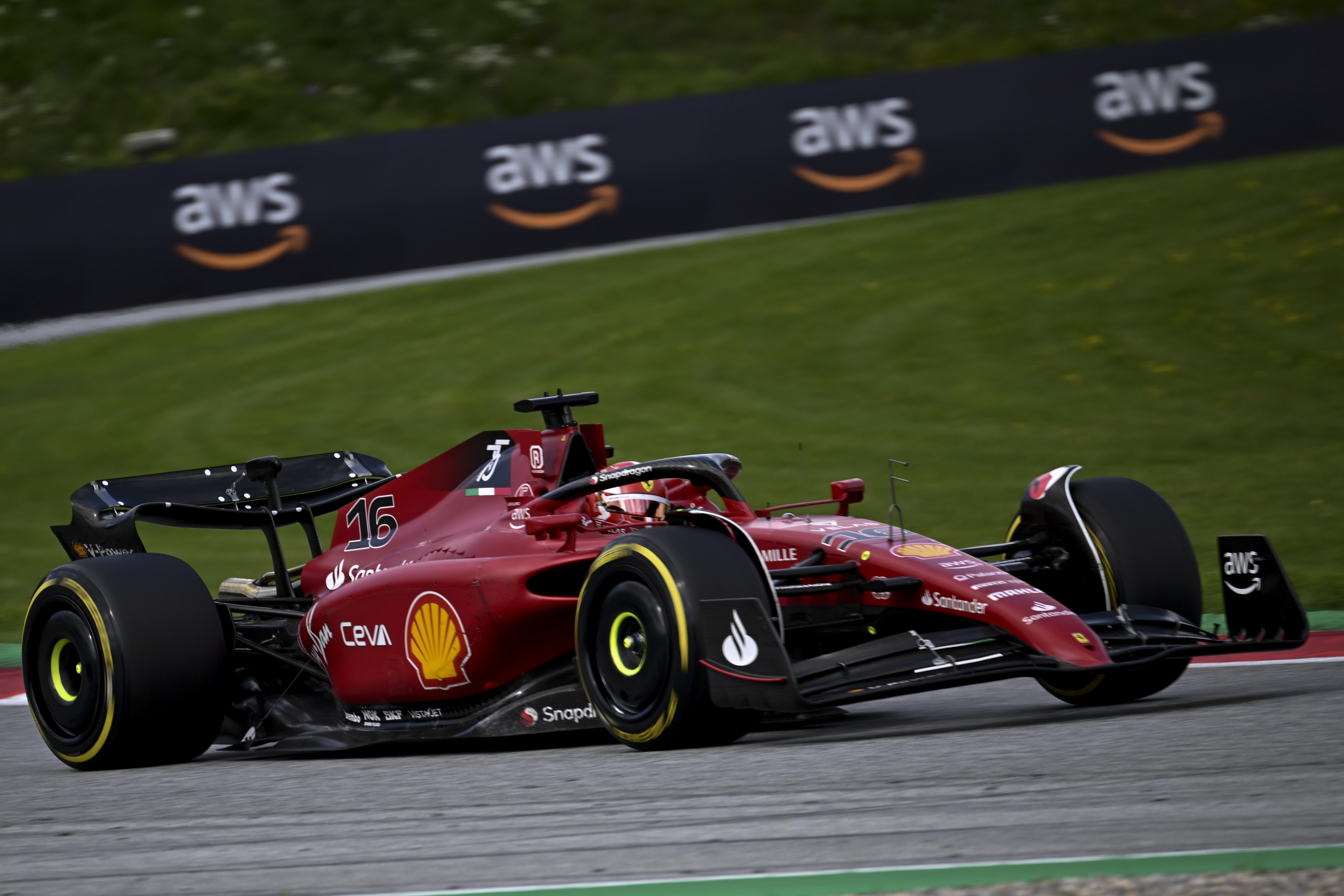 epa10063802 Monaco's Formula One driver Charles Leclerc of Scuderia Ferrari in action during the Formula One Grand Prix of Austria at the Red Bull Ring in Spielberg, Austria, 10 July 2022.  EPA-EFE/CHRISTIAN BRUNA