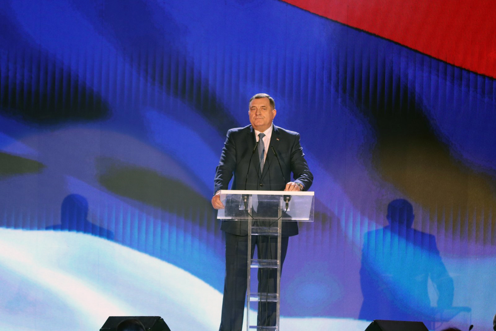 Banjaluka, 8. januara 2023. - fotografija niske rezolucije - Sveèana akademija povodom Dana Republike Srpske u Banjaluci. Predsednik Republike Srpske Milorad Dodik govori na sveèanoj akademiji. FOTO TANJUG/ FOTO SRNA/ BORISLAV ZDRINJA/ bg