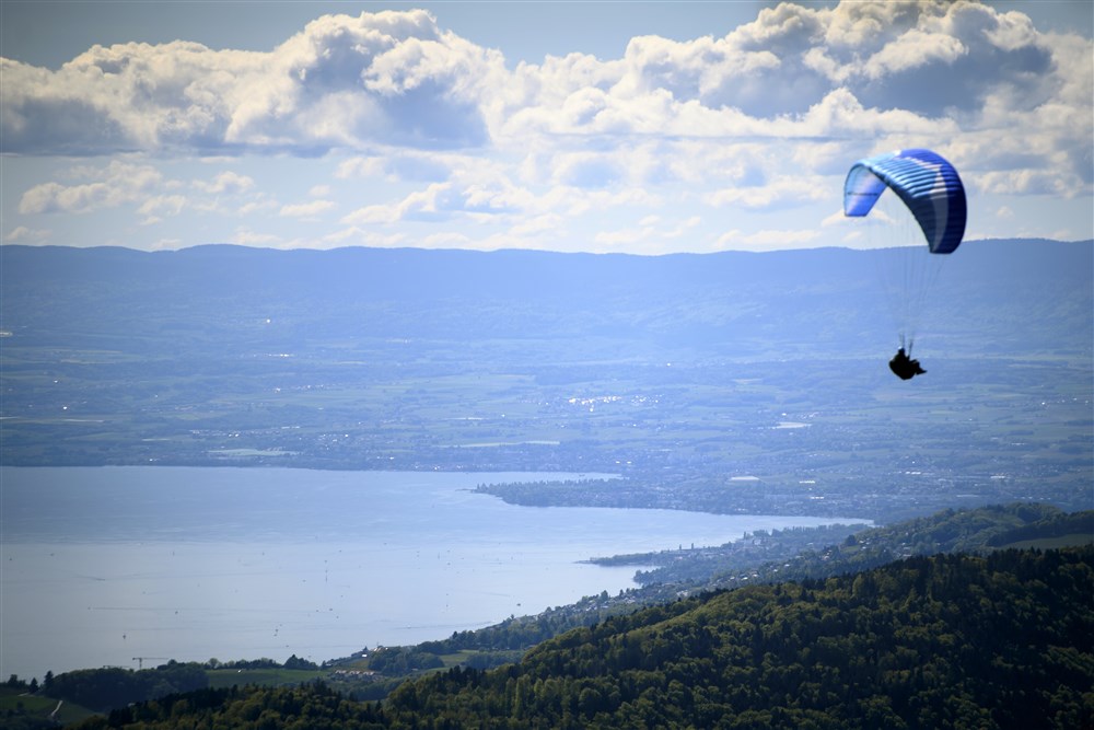 Paragliding near Montreux