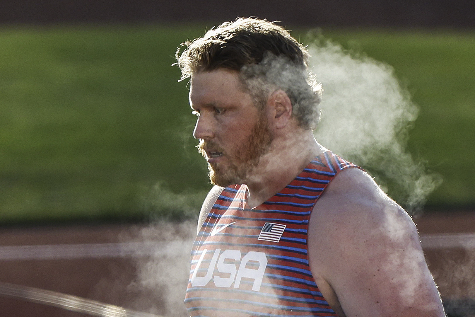 epa10077089 Ryan Crouser of the USA competes in the men's shot put final, during the World Athletics Championships Oregon22, at Hayward Field, in Eugene, Oregon, USA, 17 July 2022.  EPA-EFE/CJ Gunther