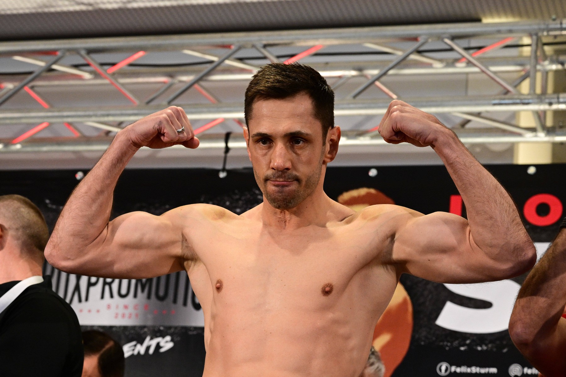 25.03.2022, Wiegen Boxen, Felix Sturm vs. Istvan Szili, Deutschland, Dortmund, Kongresszentrum Bild: v. li. Felix Sturm