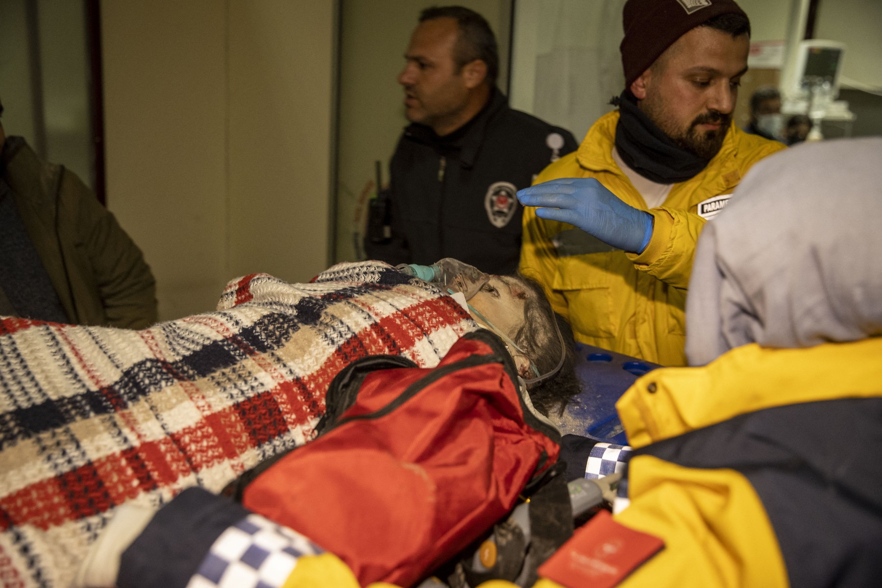 Woman rescued 258 hours after earthquakes in Turkiye