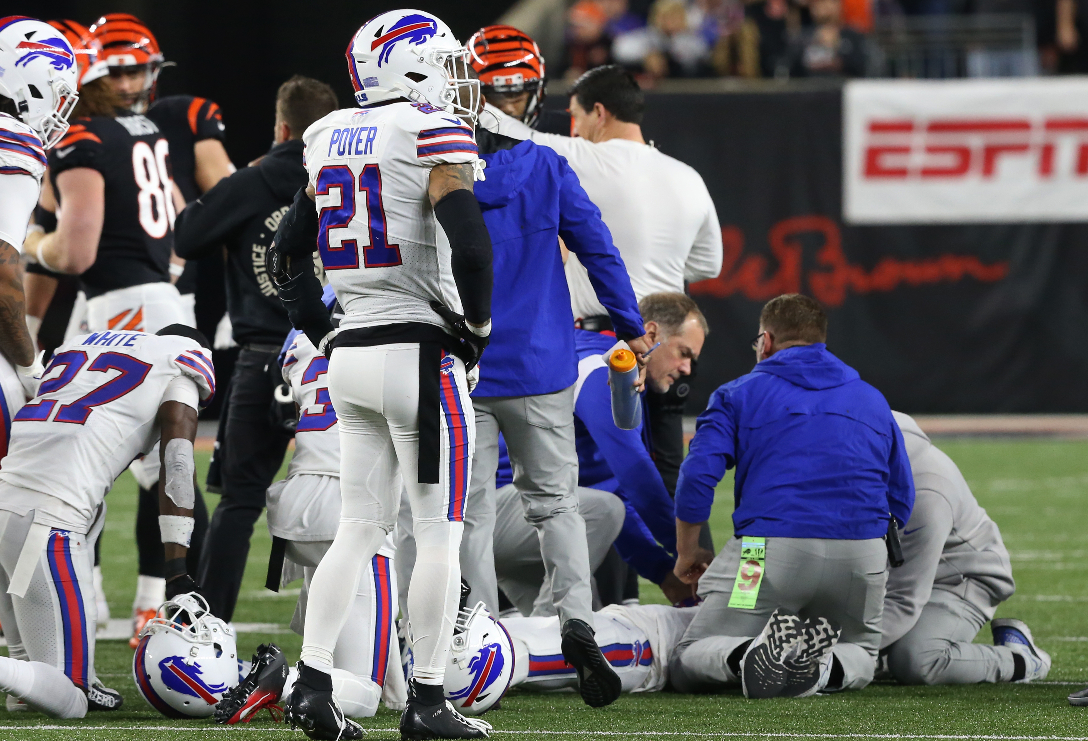 Bills Damar Hamlin injured first half