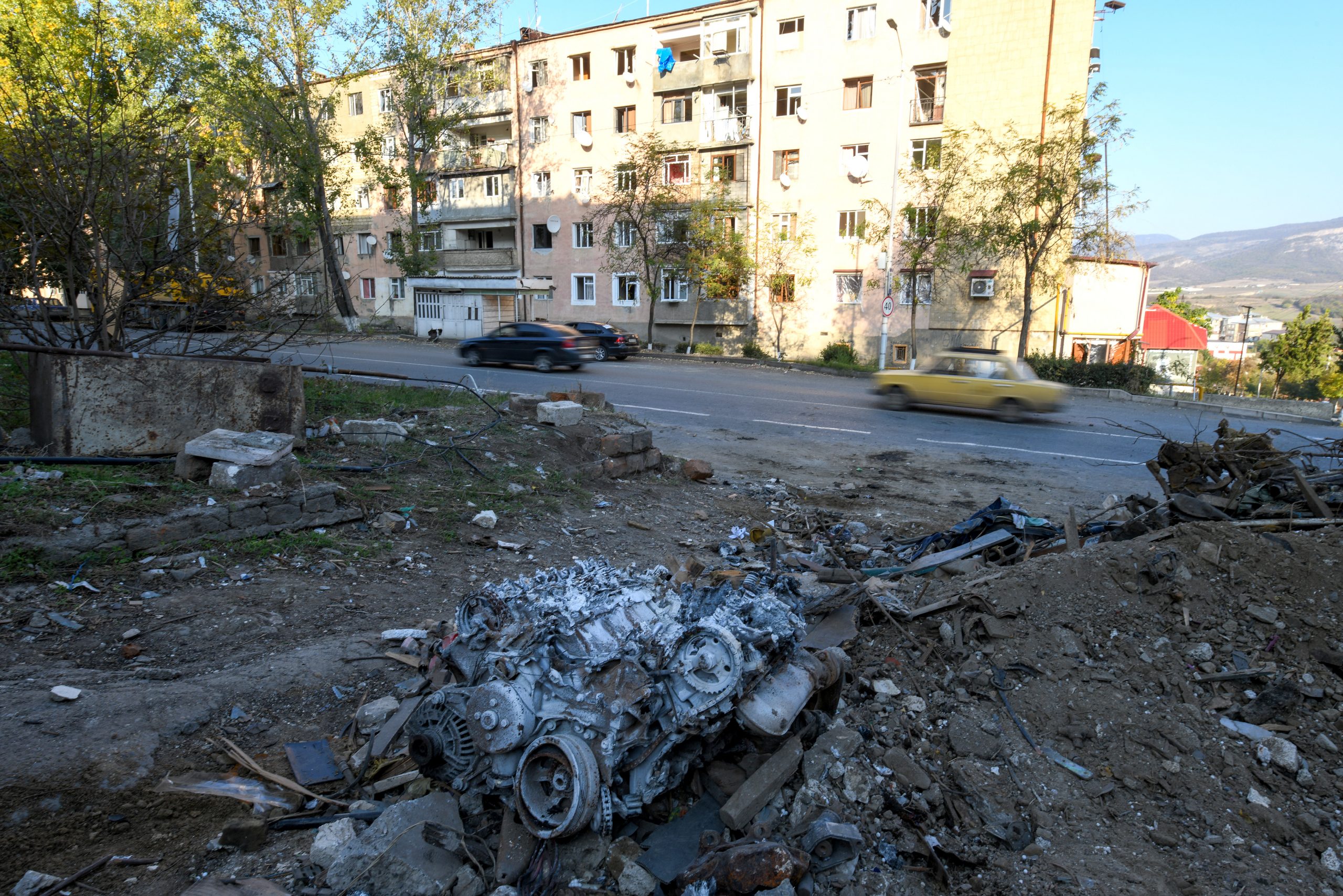 Jermenija, oktobar 2020. Stepanakert. Nagorno Karabah. Scene unistenih civilnih objekata u Stepanakertu, glavnom i najvecem gradu Nagorno Karabaha. Foto: Filip Krainčanić/Nova.rs
