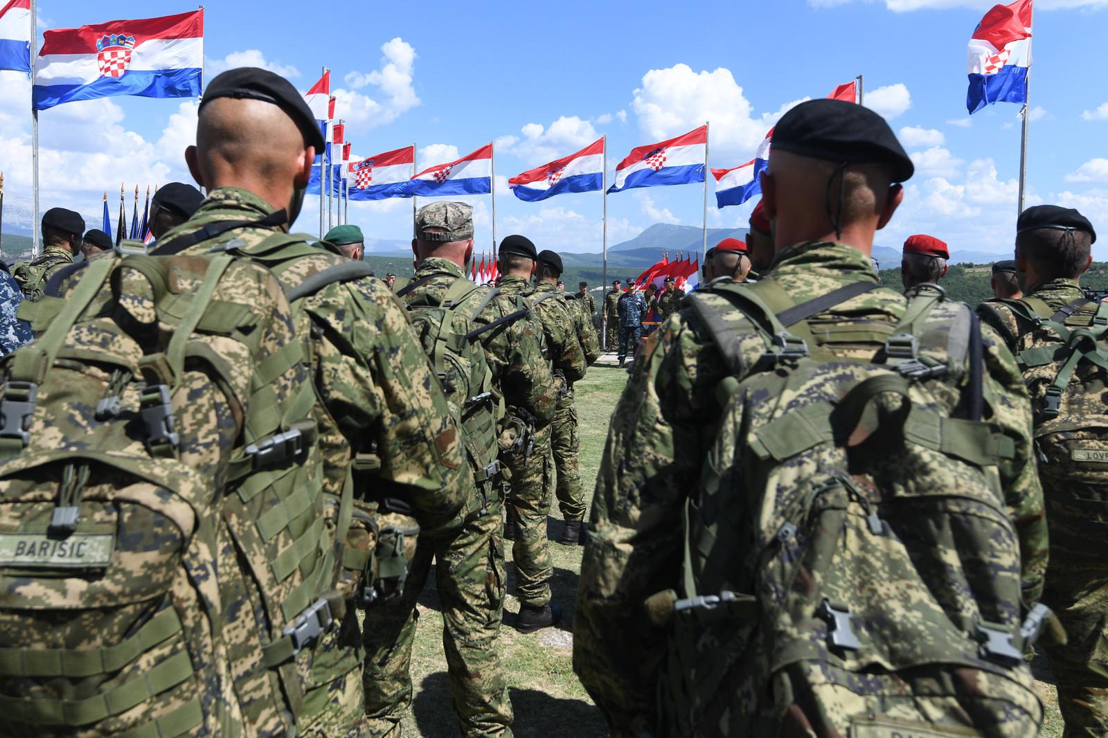01.06.2022., Knin - Na kninskoj tvrdjavi odrzana je zavrsna svecanost hodnje polaznika Sredista za razvoj vodja "Marko Babic" na trasi dugoj 88 kilometara.
  Photo: Hrvoje Jelavic/PIXSELL