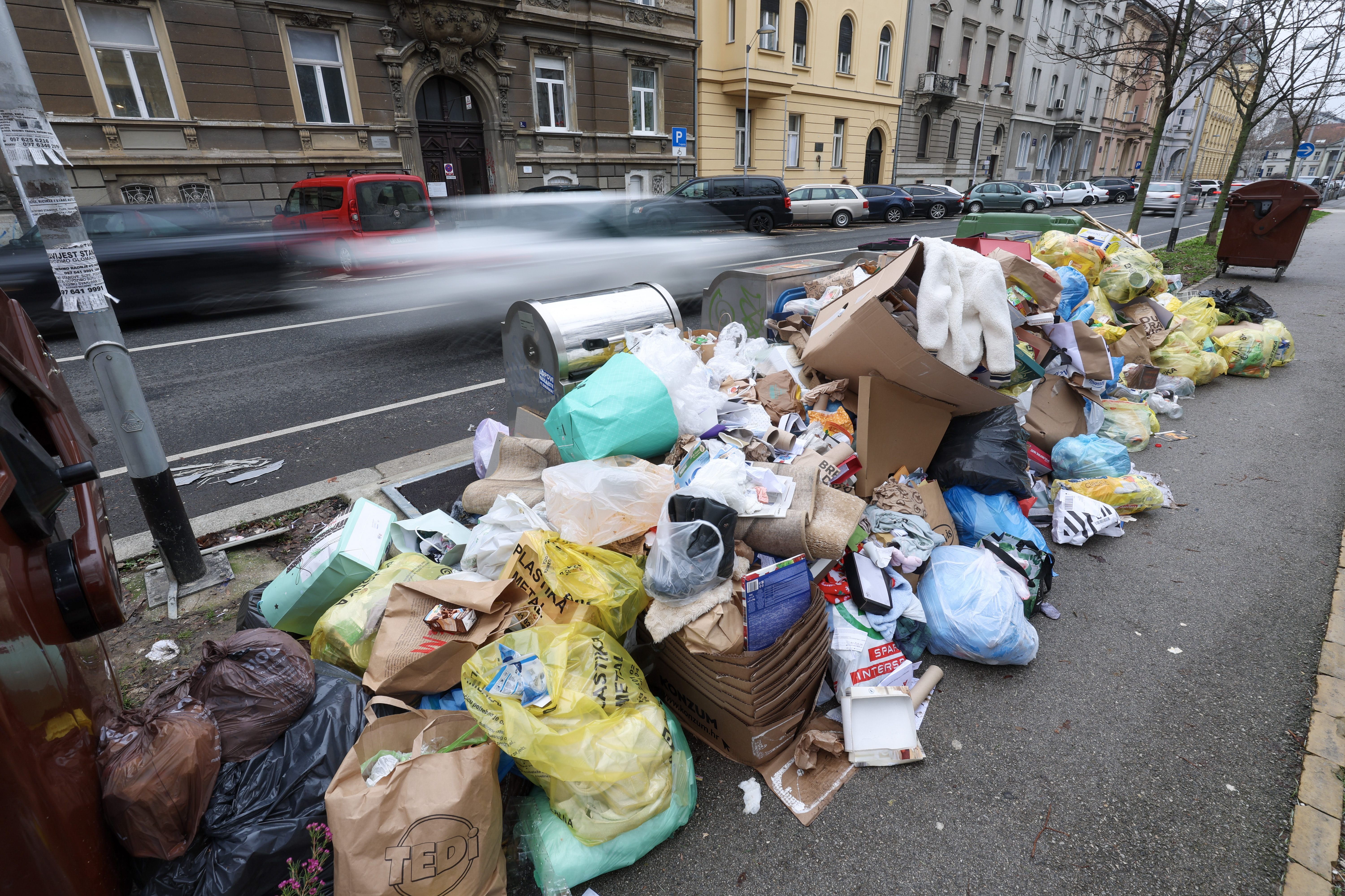 SMEÆE U CENTU ZAGREBA