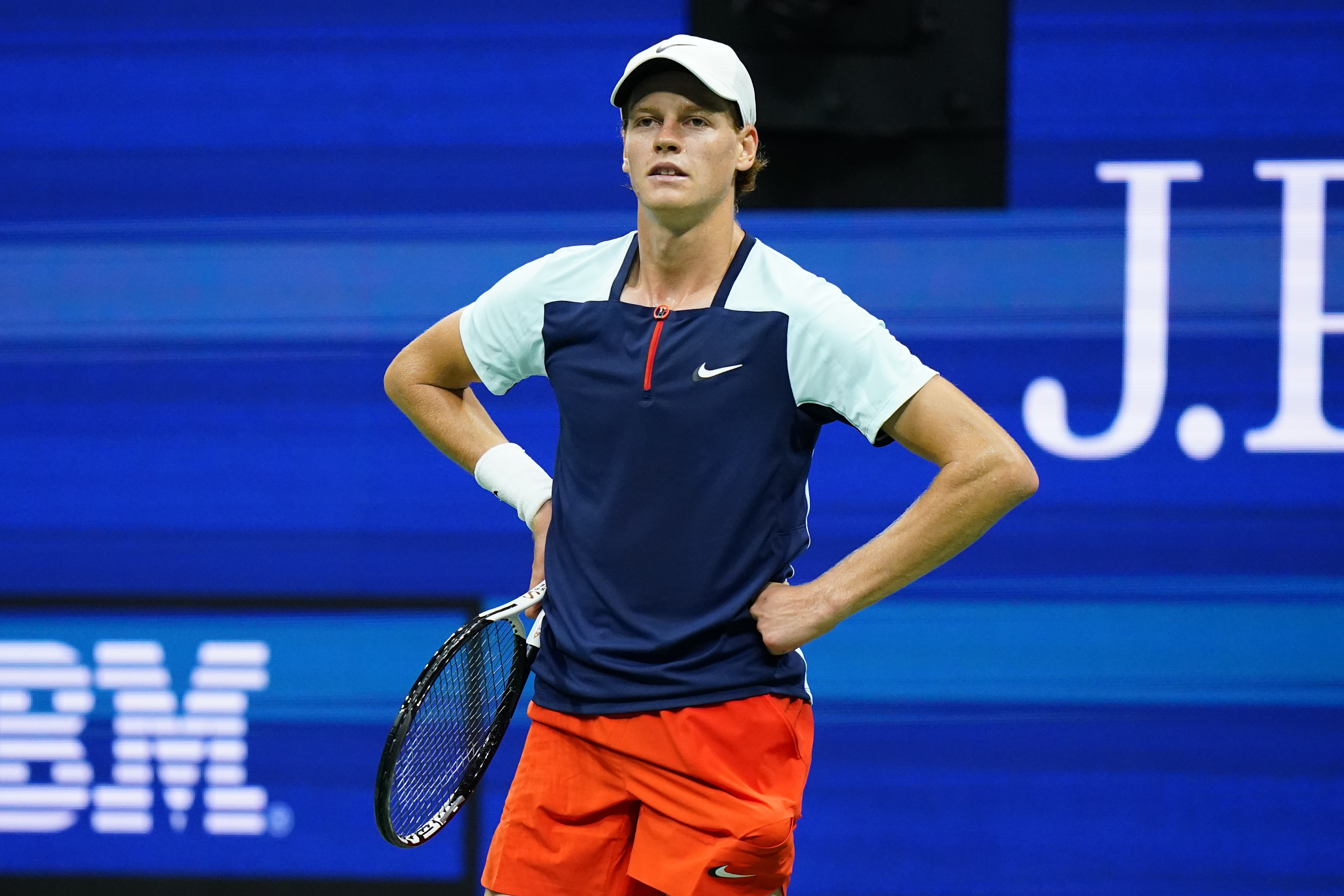 Jannik Sinner, of Italy, pauses as he plays against Carlos Alcaraz, of Spain, during the quarterfinals of the U.S. Open tennis championships, Thursday, Sept. 8, 2022, in New York. (AP Photo/Frank Franklin II)