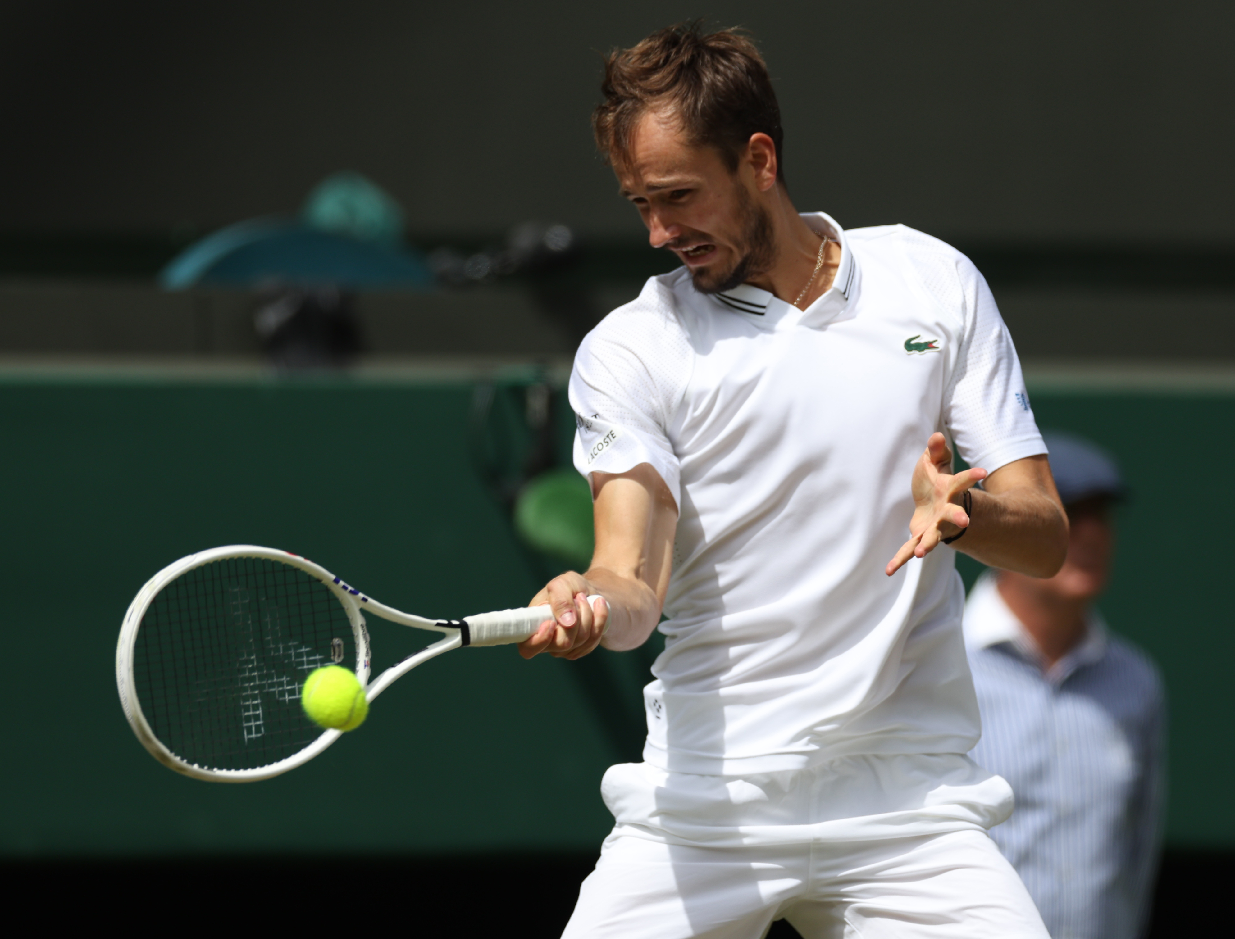 epa10737661 Daniil Medvedev of Russia in action during the Men's Singles 4th round match against Jiri Lehecka of Czech Republic at the Wimbledon Championships, Wimbledon, Britain, 10 July 2023.  EPA-EFE/ISABEL INFANTES   EDITORIAL USE ONLY
