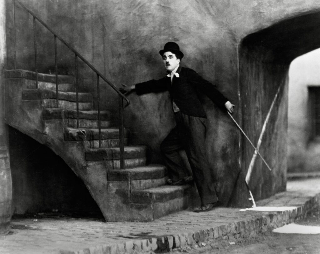 Charles Chaplin, "City Lights", 1931 United Artists 
File Reference # 33480_750THA,Image: 363095348, License: Rights-managed, Restrictions: For Editorial Use Only -, Model Release: no, Credit line: The Hollywood Archive / Hollywood Archive / Profimedia