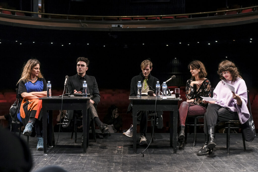 Beograd 04.12.2023. Milena Marković , Dimitrije Kokanov. Promocija knjige Dimitrija Kokanova, Ni heroji ni lovci u Ateljeu 212 Foto: Goran Srdanov/Nova.rs