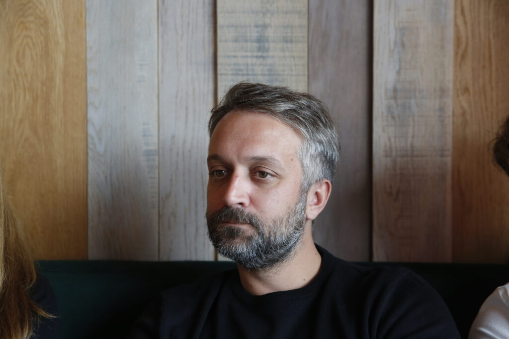 BOUTIQUE кафе ресторану, Трг Републике 3, PIGMALION nemanja oliveric