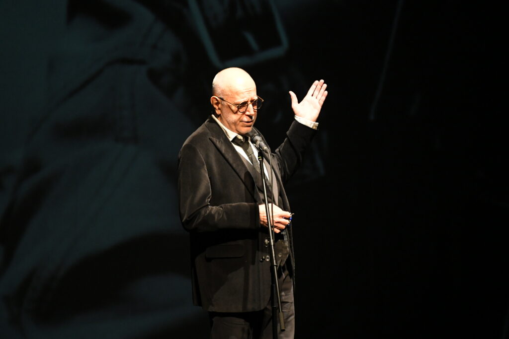 Beograd 20.11.2023. Irfan Mensur . Komemoracija povodm smrti glumca Žarka Lauševića u Jugoslovenskom dramskom pozorištu, JDP Foto: Amih Hamzagić/Nova.rs