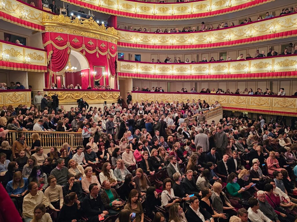 Velik upeh predstave  Rat I mir na festivalu u Sankt Peterburgu