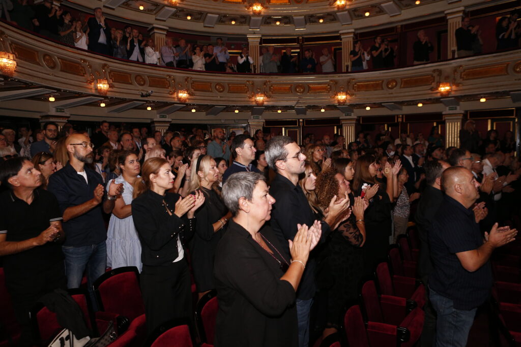 Beograd 27.09.2023. Komemoracija reditelju Jagošu Markoviću u Nardonom pozorištu u Beogrdu Foto: Amir Hamzagić/Nova.rs