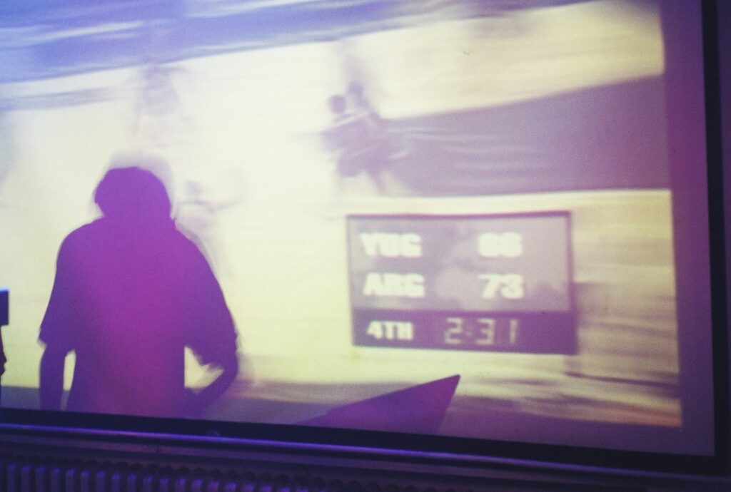 Izložba Iz Života gradske omladine