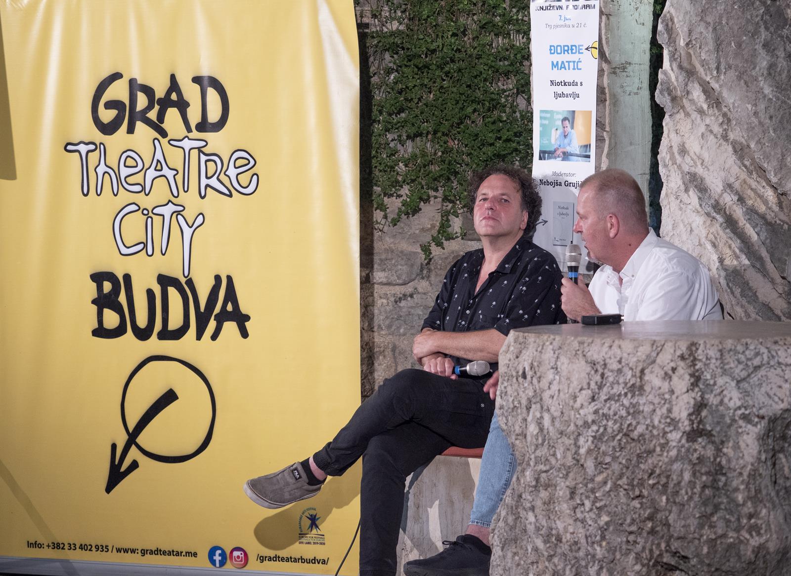 Izvještaj sa Trga pjesnika