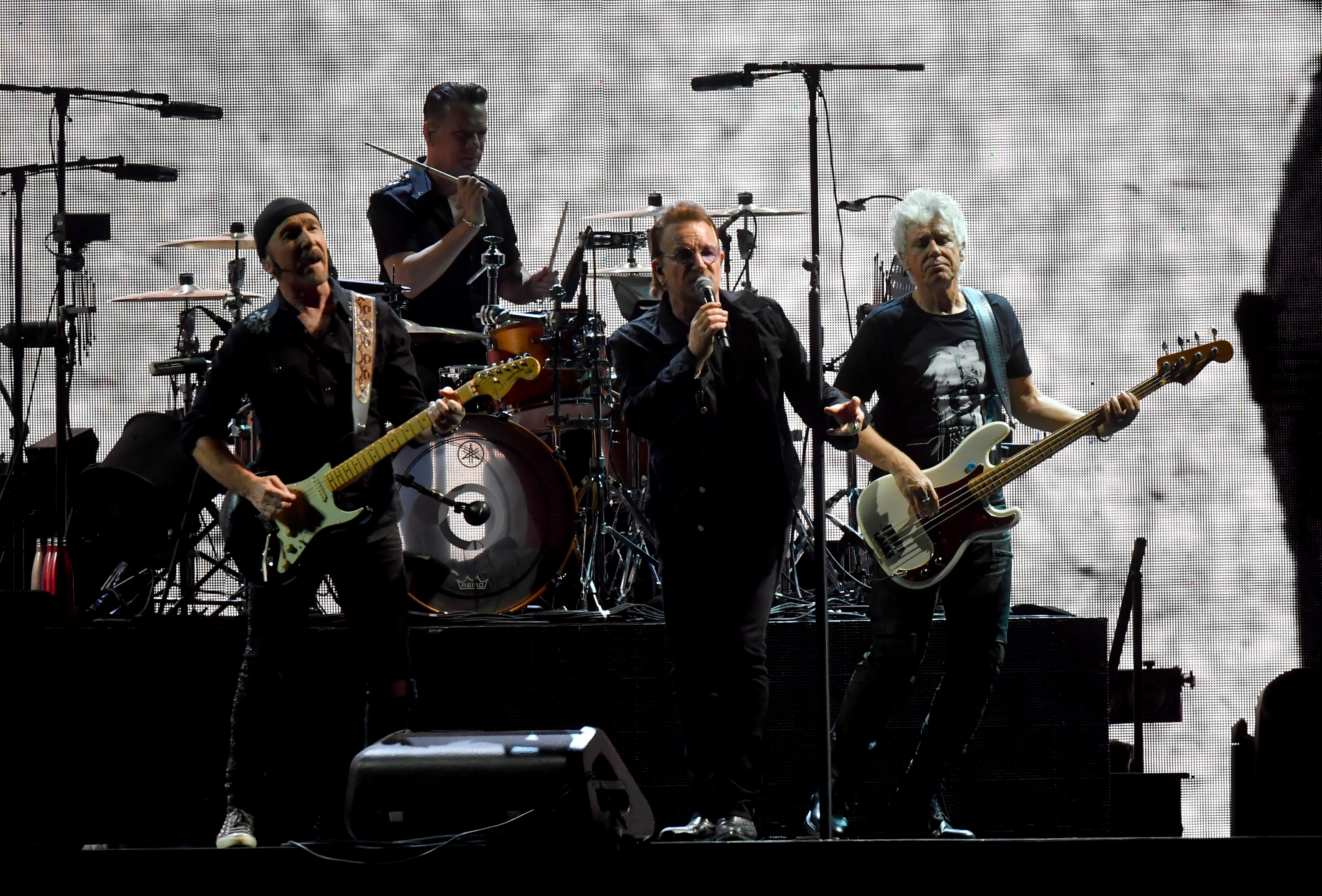 U2 perform in Adelaide