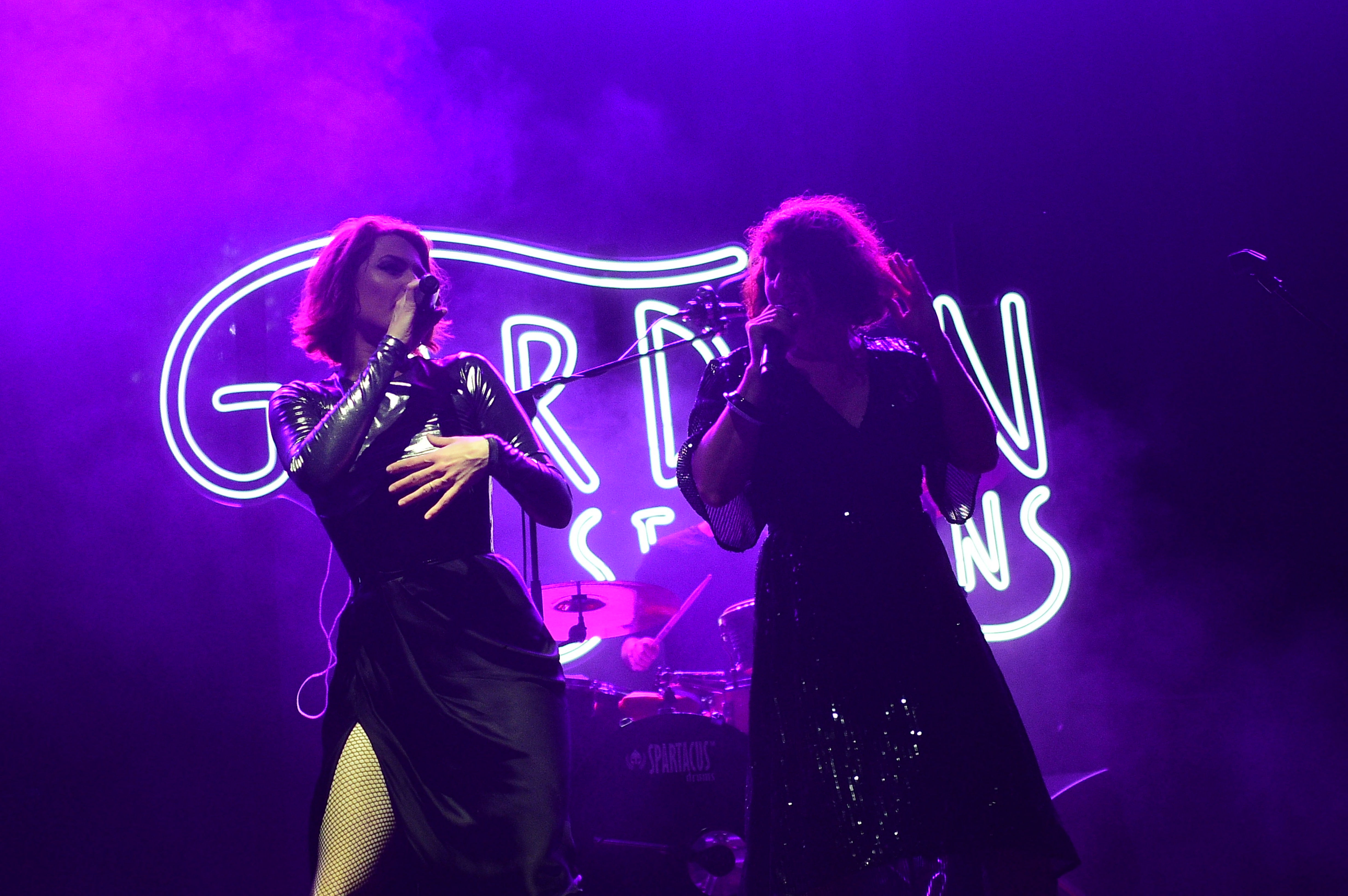 Beograd, 31. jula 2023. - Francuski sastav Nouvelle Vague sinoæ je odrao koncert u Botanièkoj bati Jevremovac u Beogradu, èime je  okonèan muzièki serijal Garden Seions. FOTO TANJUG/ CEBEF / Duan Milenkoviæ/ bg