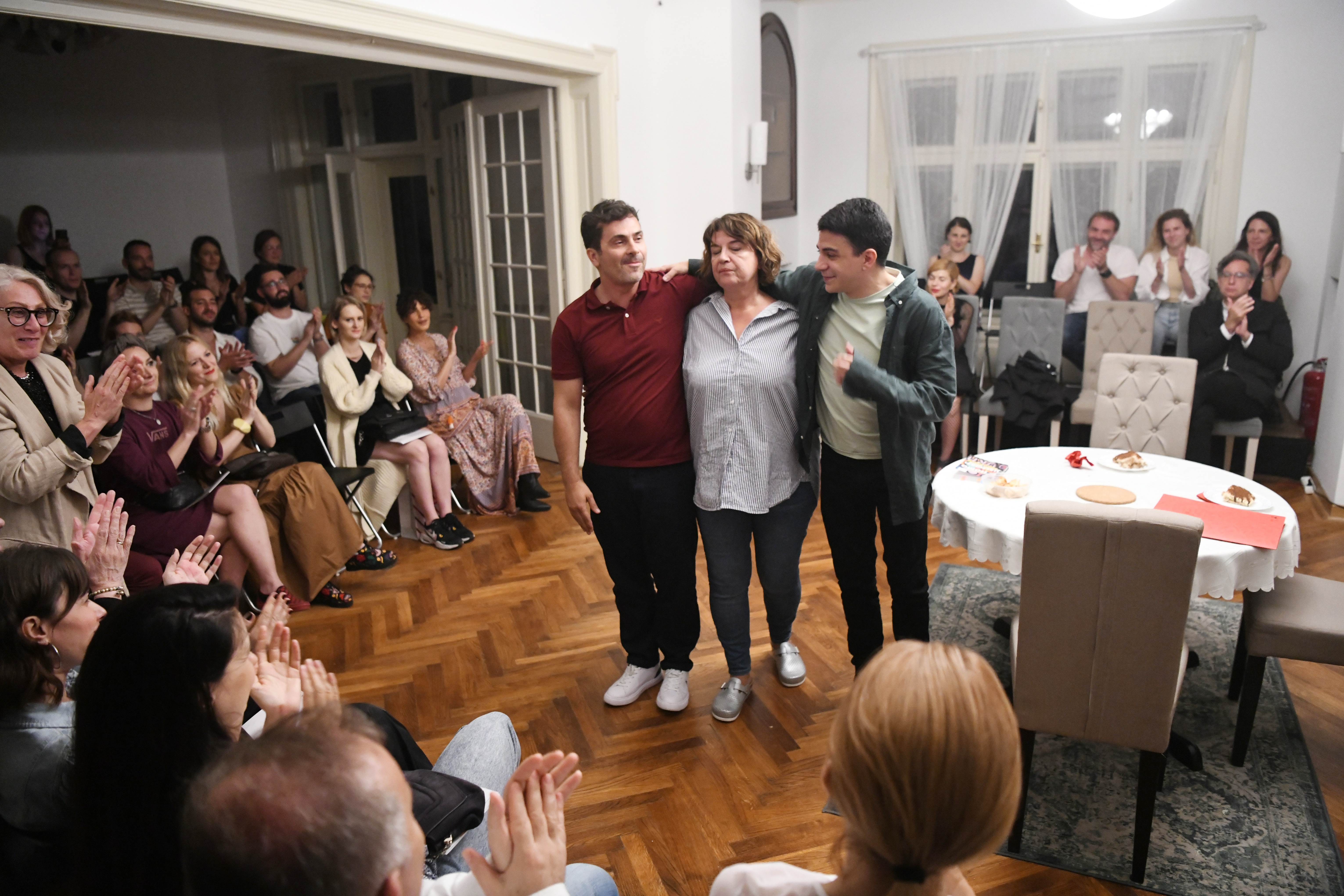 Godinu dana Hartefakt Kuće