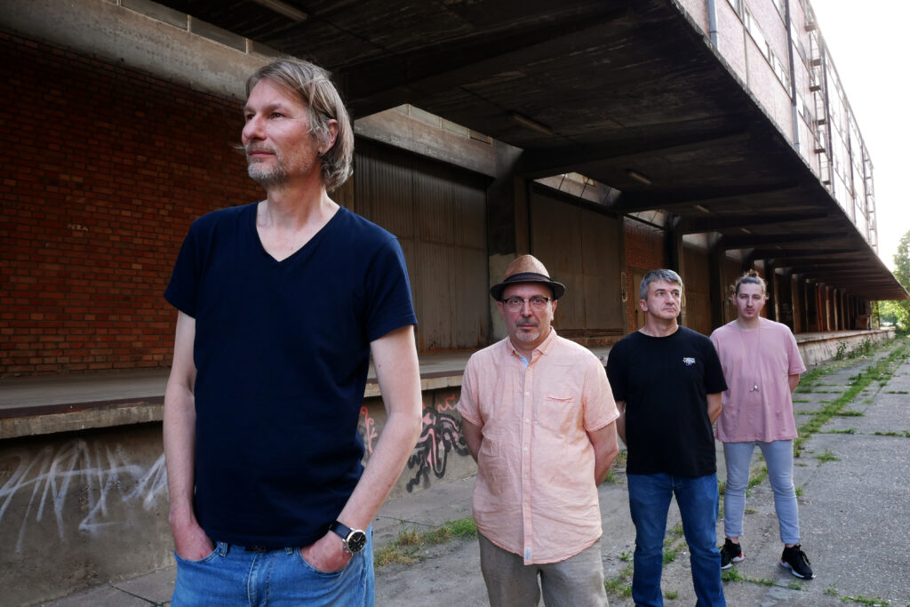 Dejan Gvozden, Kristali, intervju Foto: Dragan Ristić
Fotografije prosledio Bratislav Nikolić