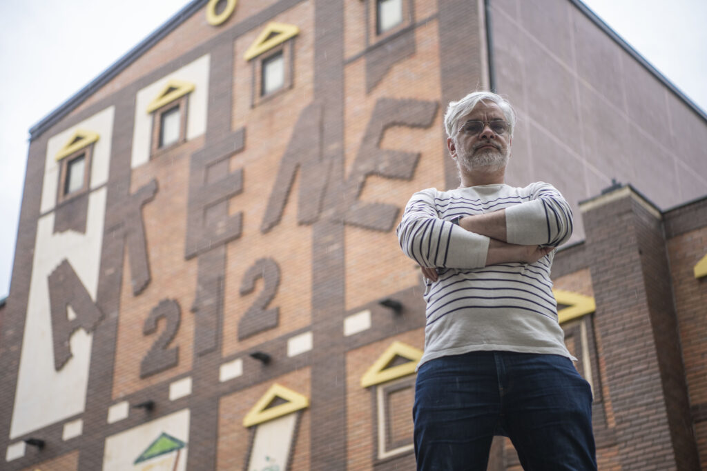 Beograd 15.05.2023. Bojan Đorđev, Bojan Djordjev, reditelj, intervju, Atelje 212 Foto: Dragan Mujan/Nova.rs