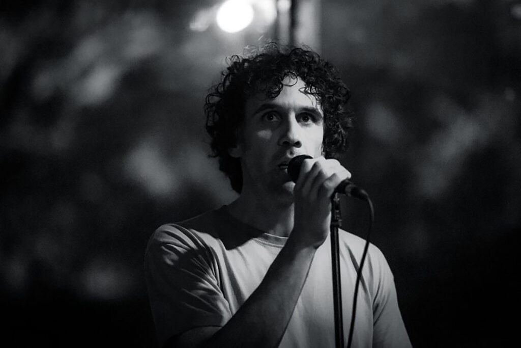 OETSKI MARATON u Cacku 28. aprila, 11 sati programa na 5 lokacija, specijalni gost Ljubivoje Rsumovic, Poetski klabing, Disovizija,...