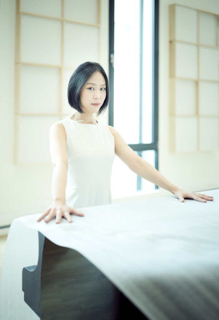 Yeol Eum Son-Piano
Photo: Marco Borggreve