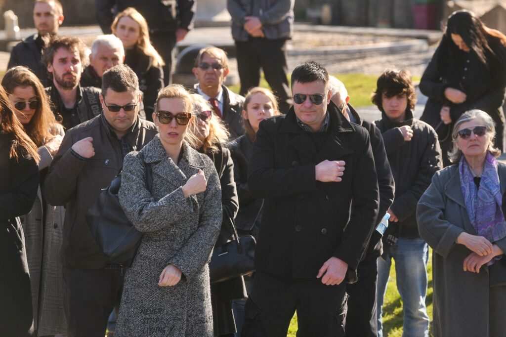 Beograd 18.03.2023. Sahrana glumca Tanasija Uzunovića u Aleji zaslužnih građana na Novom groblju u Beogradu. Tanasije Uzunović, opelo, sahrana, Novo groblje, Aleja zaslužnih građana Foto: Filip Krainčanić/Nova.rs