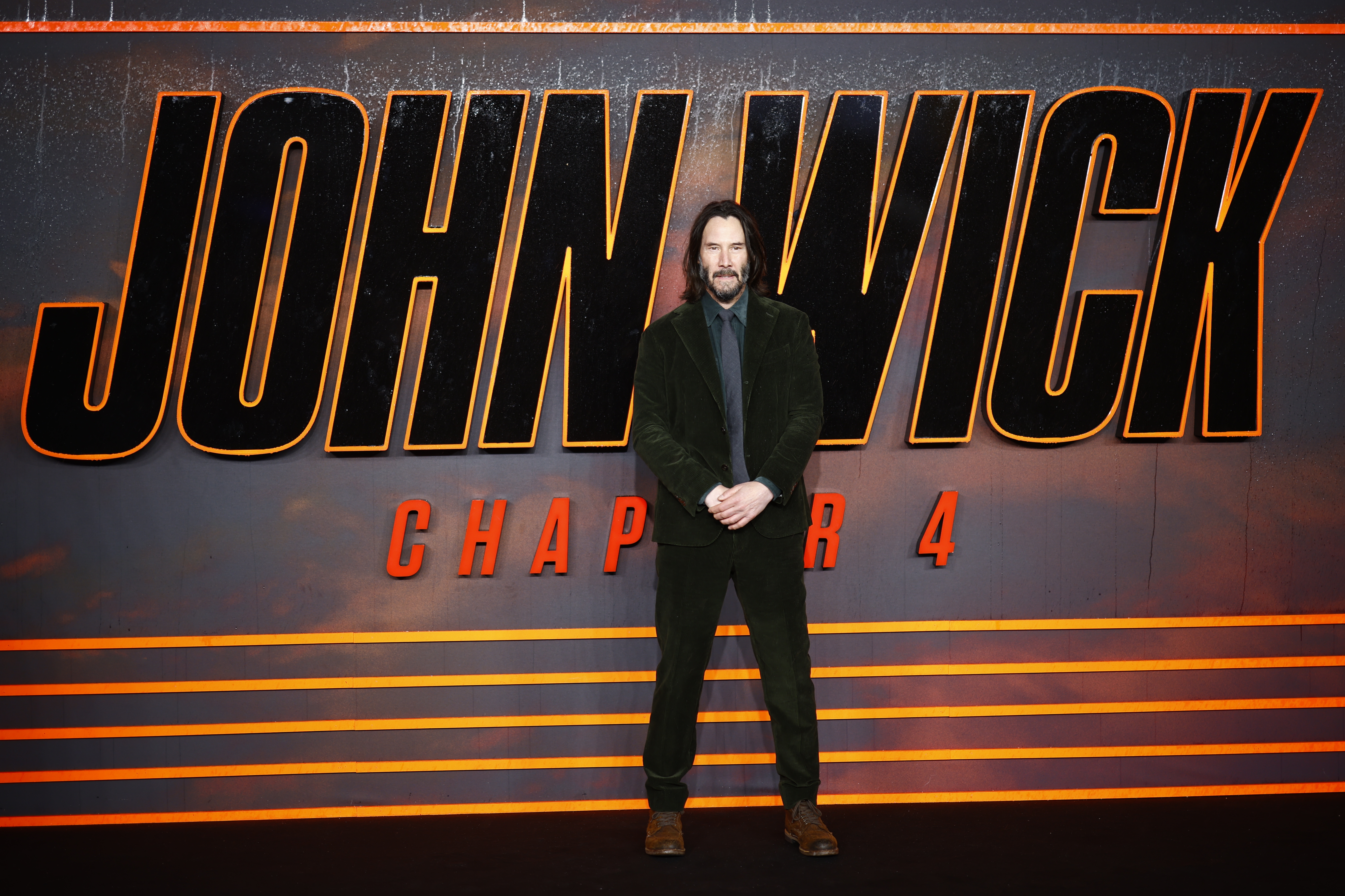 epa10506487 US actor Keanu Reeves arrives at the UK Premiere of John Wick Chapter 4 at Cineworld Leicester Square in London, Britain, 6 March 2023.  EPA-EFE/TOLGA AKMEN