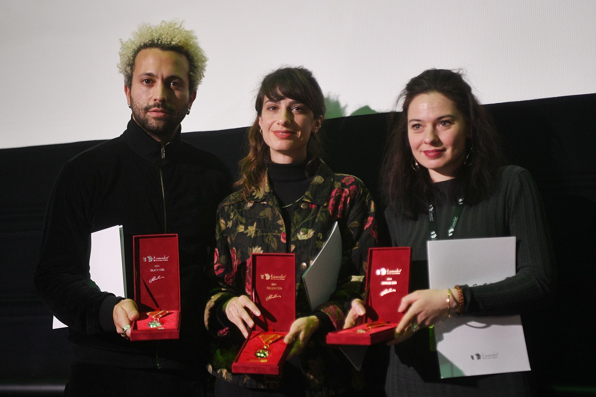 Mokra Gora 29.01.2023. Tal Kantor, u sredini. Dodela nagrada na Filmskom festivalu Kustendorf. Nagrade, filmski festival Kustendorf Foto: Filip Krainčanić/Nova.rs