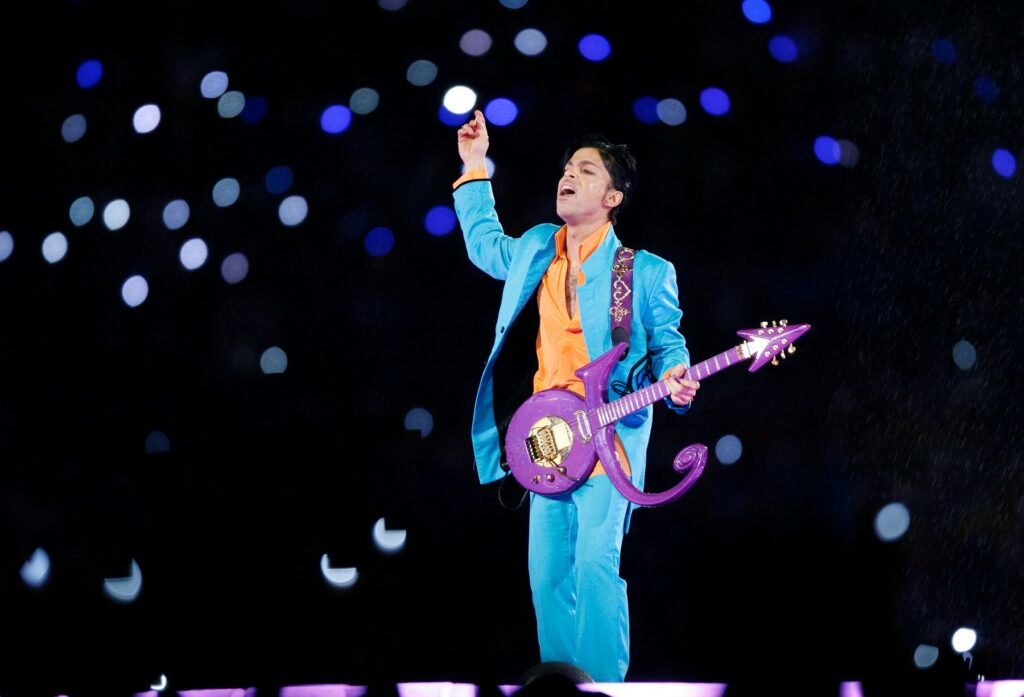 Prince entertains at half time at  Super Bowl XLI at Dolphin Stadium in Miami on February 4, 2007.,Image: 20119649, License: Rights-managed, Restrictions: , Model Release: no, Credit line: UPI / Newscom / Profimedia
