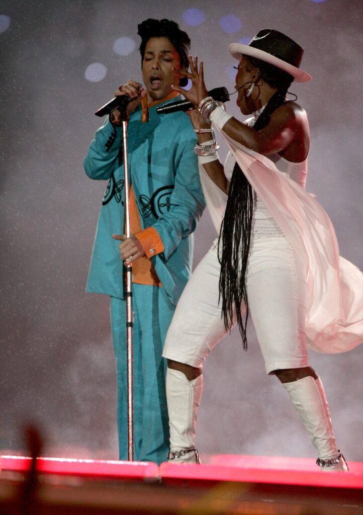 Prince entertains at half time at  Super Bowl XLI at Dolphin Stadium in Miami on February 4, 2007.,Image: 20118192, License: Rights-managed, Restrictions: , Model Release: no, Credit line: UPI / Newscom / Profimedia