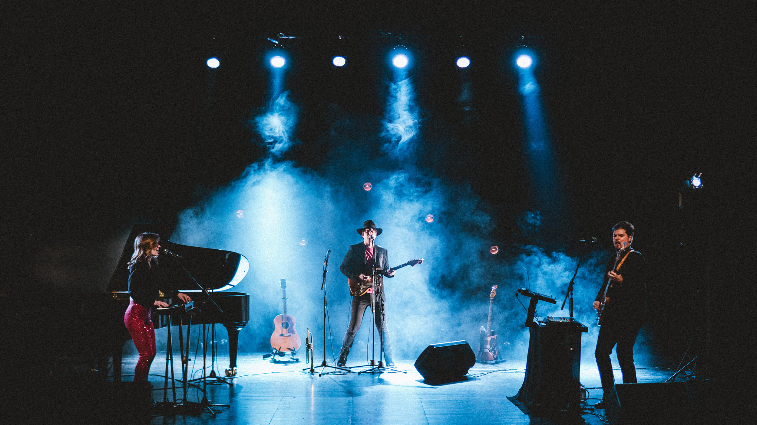 dva koncerta za jedno veče - Ana Ćurčin & The Changes i Ljubičice 6. aprila u Domu omladine