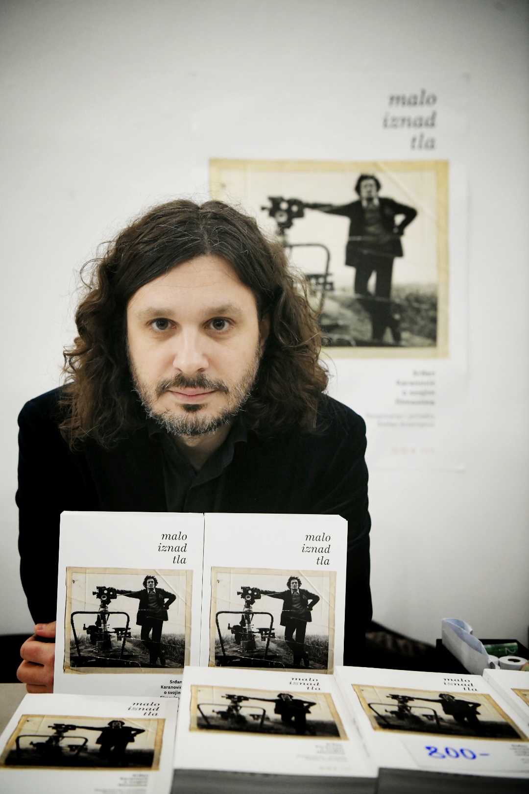 Beograd 14.02.2023. Stefan Arsenijević, intervju. Promocija knjige reditelja Srđana Karanovića, Srdjana Karanovića i Stefana Arsenijevića, pod nazivom Malo iznad tla, u Dvorani kulturnog centra Foto: Vesna Lalić/Nova.rs