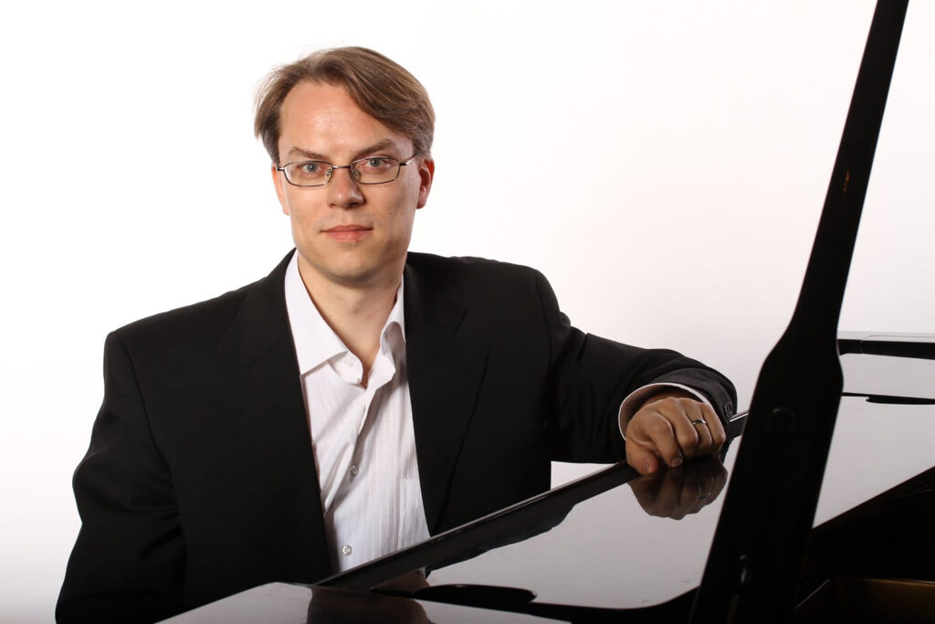 TREĆA SEZONA CIKLUSA KONCERATA „MUZIKOM KROZ MUZEJ” U IMS- KONCERT VIOLINISTKINJE ANJE OVASKAINEN UZ KLAVIRSKU SARADNJU UKIJA OVASKAINENA