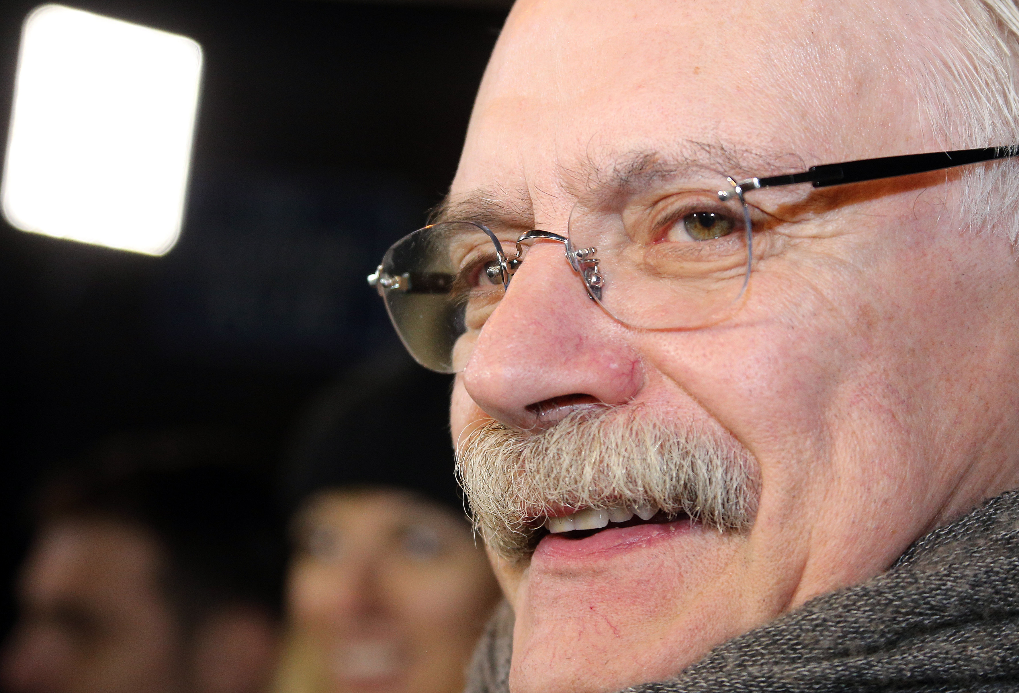 epa04582267 Russian filmmaker Nikita Mikhalkov arrives at the main square of Drvengrad, Serbia, 24 January 2015.  EPA/STR