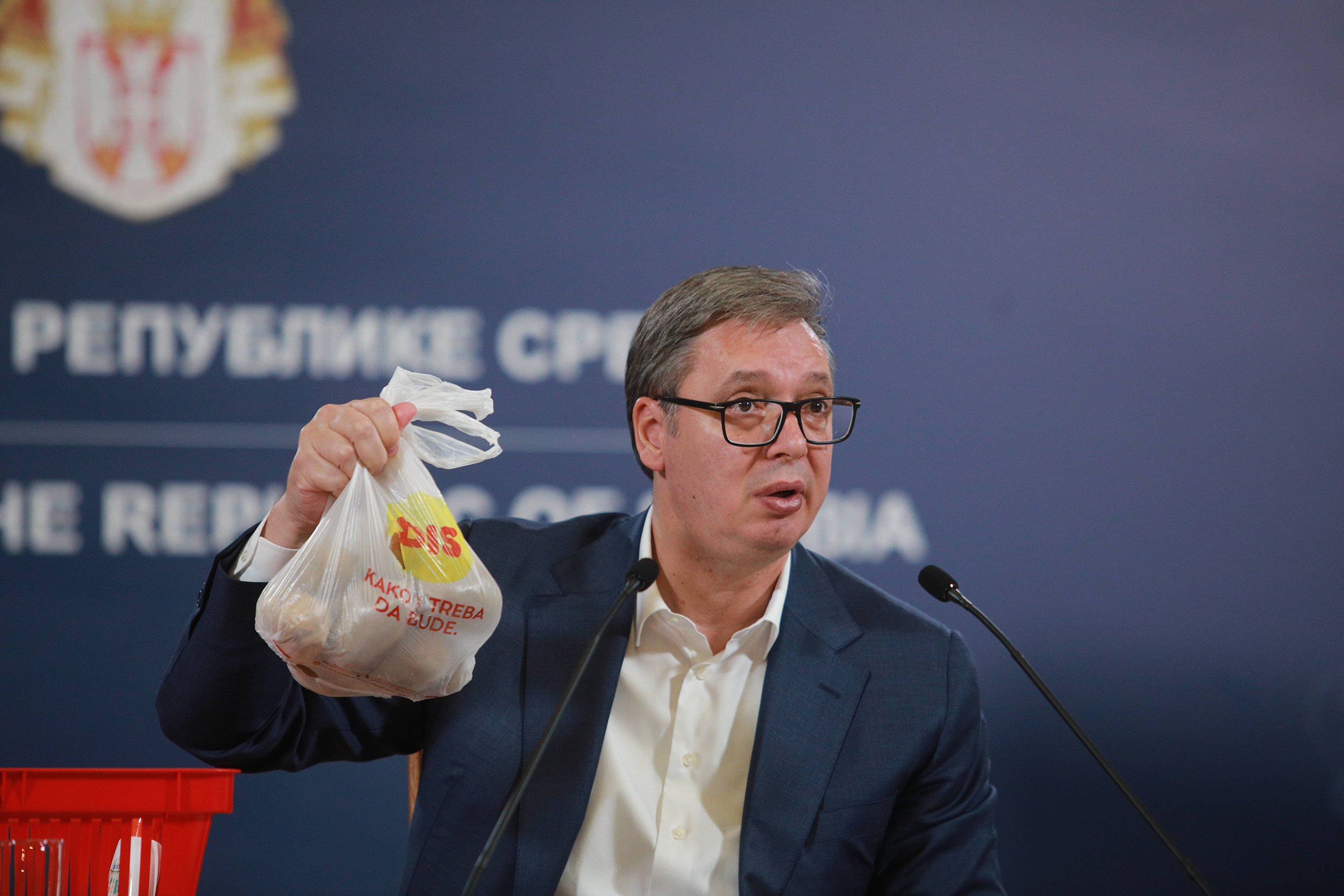 ALEKSANDAR VUCIC - OBRACANJE JAVNOSTI