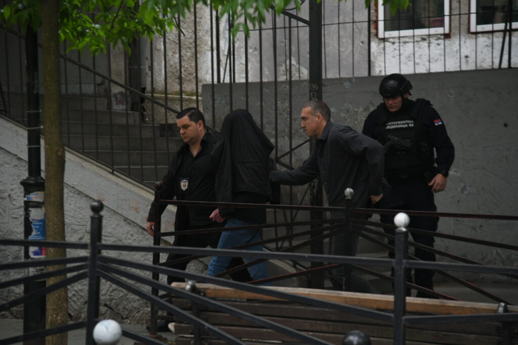 Pucnjava, osnovna škola " Vladislav Ribnikar", uhapsen pucac, hapsenje